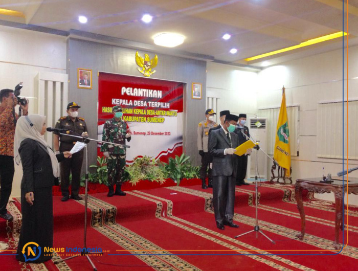 BERLANGSUNG: Prosesi pelantikan kepala desa hasil PAW di Aula Al-Qarya DPMD Sumenep (Foto: Wakid Maulana)