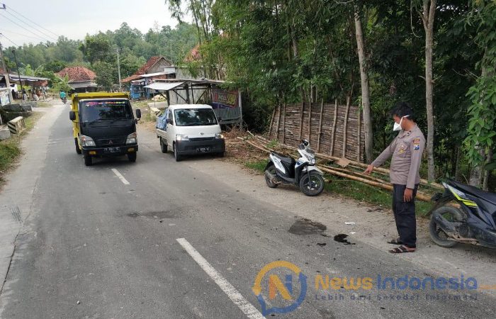 Lokasi tabrakan beruntun di Jalur Pantura Sampang - Ketapang tepatnya di depan Warung Tiga Desa Jelgung, Kecamatan Robatal, Kabupaten Sampang.