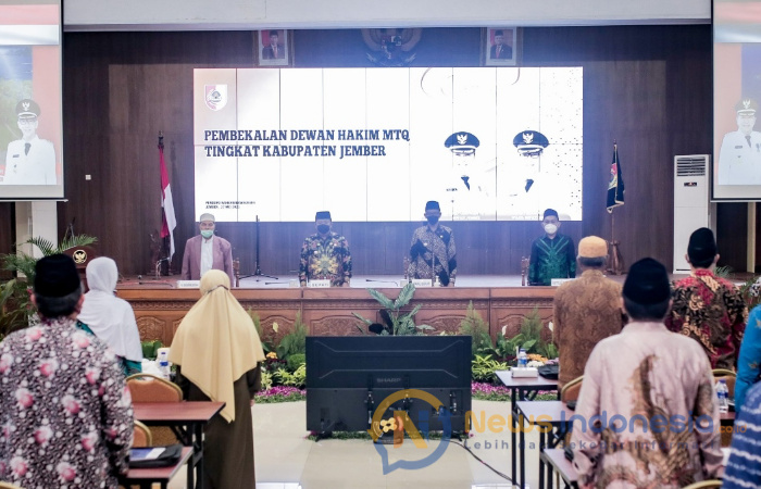 Caption: Pembekalan Dewan Hakim Lomba MTQ di Pendapa Wahyawibawagraha (Foto dok. Humas Pemkab Jember)