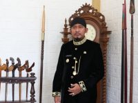 Foto: Bupati Sumenep, Achmad Fauzi, saat mengenakan pakaian adat khas Keraton Sumenep, menyambut Hari Jadi Kabupaten Sumenep ke-752.