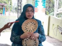Ketua TP PKK Desa Gagah, Kecamatan Kadur, Kabupaten Pamekasan, Yulies Setiawati.