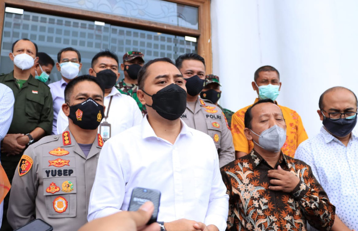 Foto: Agenda Ngopi bersama Forum Komunikasi Pimpinan Daerah (Forkopimda) Kota Surabaya, jelang penetapan upah minimum tahun 2022, di ruang Rapat M. Yasin Polrestabes Surabaya.
