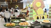 Foto: Beragam menu yang disajikan di lobby Java Lotus Hotel Jember.