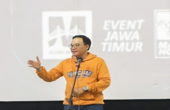 Foto: Bupati Pamekasan Memberikan Gagasan Kaum Millenial dalam Menghadapi Era Revolusi Industri.