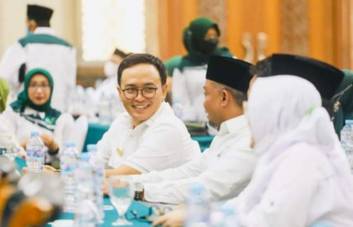 Foto: Bupati Pamekasan Madura, Baddrut Tamam, mengajak seluruh stakeholder bergandeng tangan mewujudkan Indonesia emas 2045.