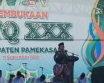 Bupati Pamekasan Baddrut Taman saat menyampaikan sambutan dalam pembukaan Musabaqoh Tilawatil Qur'an (MTQ) ke-30 Tingkat kabupaten.